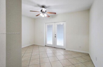 817 SW 20th St in Fort Lauderdale, FL - Building Photo - Building Photo