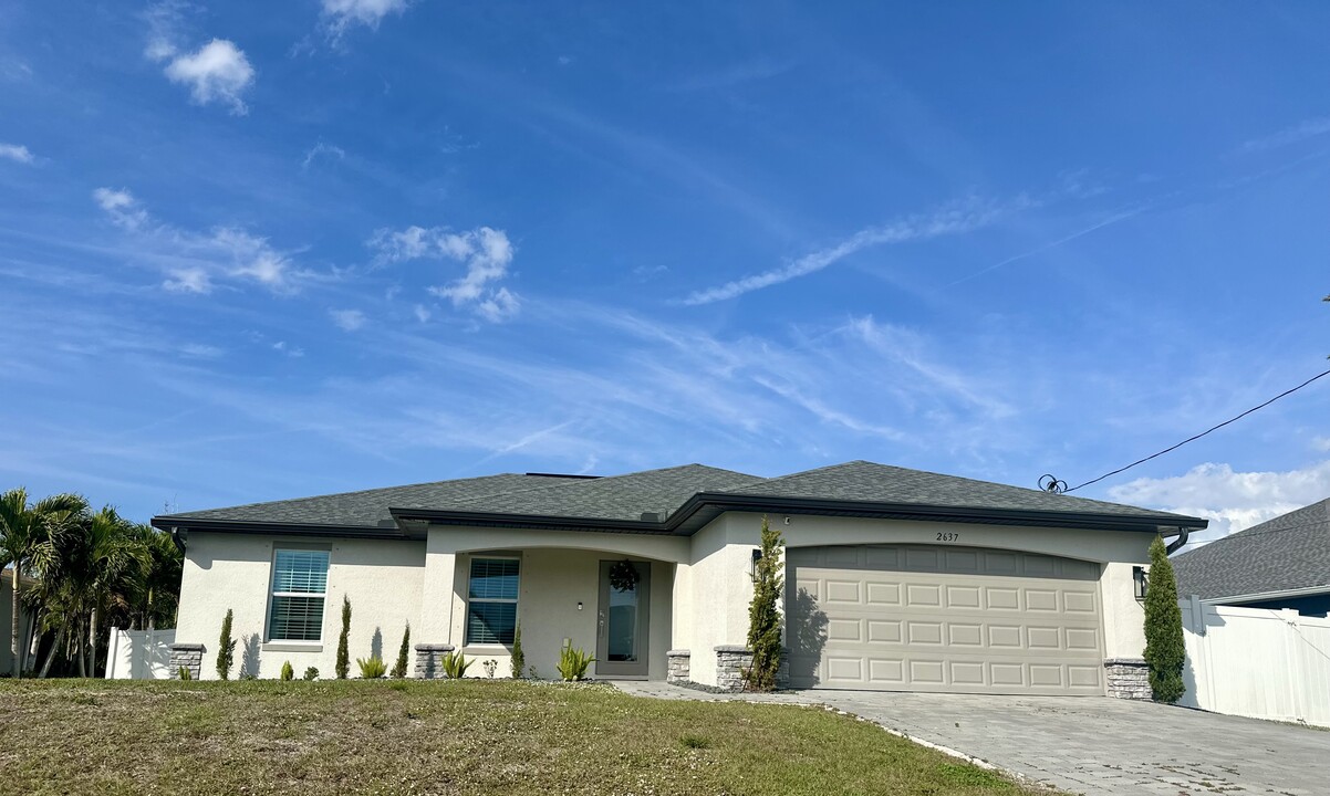 2637 NW 8th Terrace in Cape Coral, FL - Building Photo