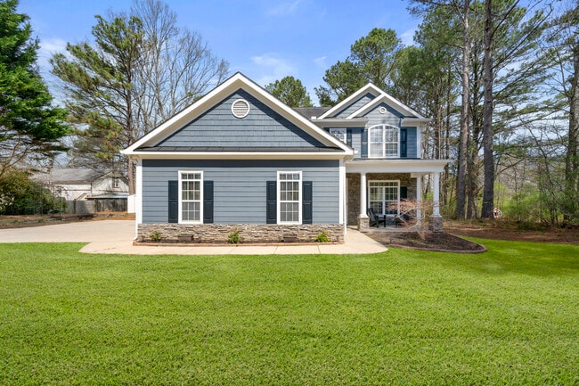 3394 Pendley Rd in Austell, GA - Building Photo - Building Photo