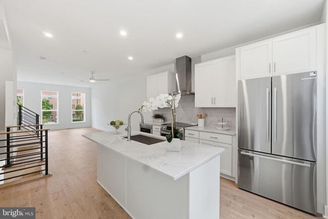 5548 Topaz Ln in Bethesda, MD - Building Photo - Building Photo