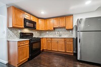 1324 W Lombard St in Baltimore, MD - Building Photo - Building Photo