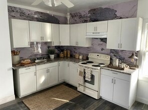 49 Carpenter St in Attleboro, MA - Building Photo - Building Photo