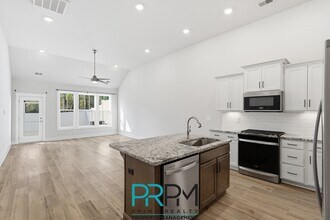 6 Thornfield Dr in Greenville, SC - Building Photo - Building Photo