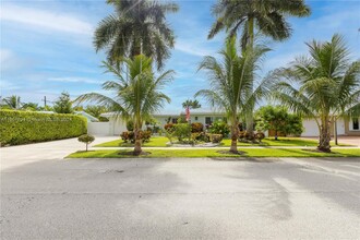 1366 SW 9th Ave in Boca Raton, FL - Building Photo - Building Photo