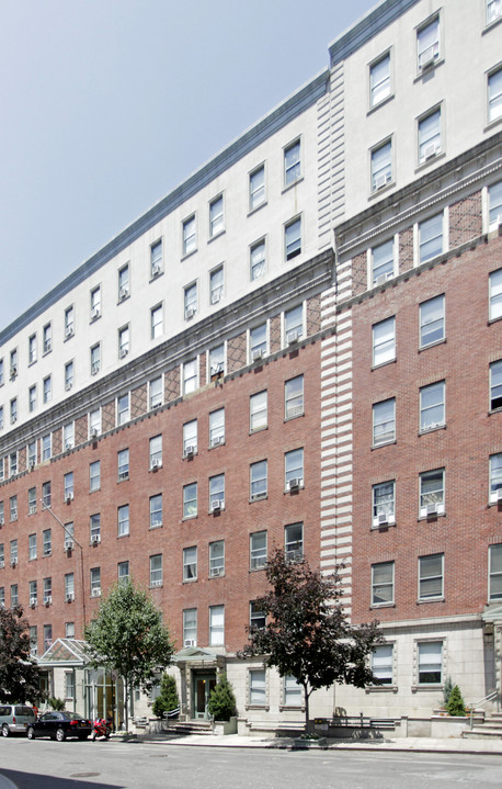 237-239 W 63rd St in New York, NY - Building Photo