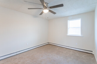 Riveredge Square Apartments in Spring City, PA - Foto de edificio - Interior Photo