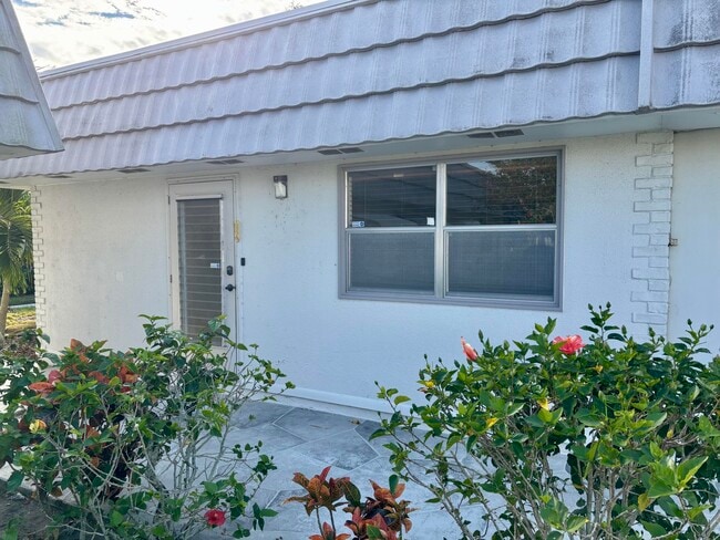 185 Valencia H in Delray Beach, FL - Building Photo - Building Photo