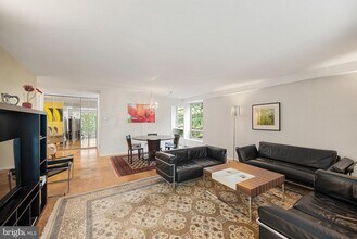 1435 4th St SW in Washington, DC - Building Photo - Building Photo