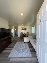 1302 Sapphire Dr in Santa Maria, CA - Building Photo - Building Photo