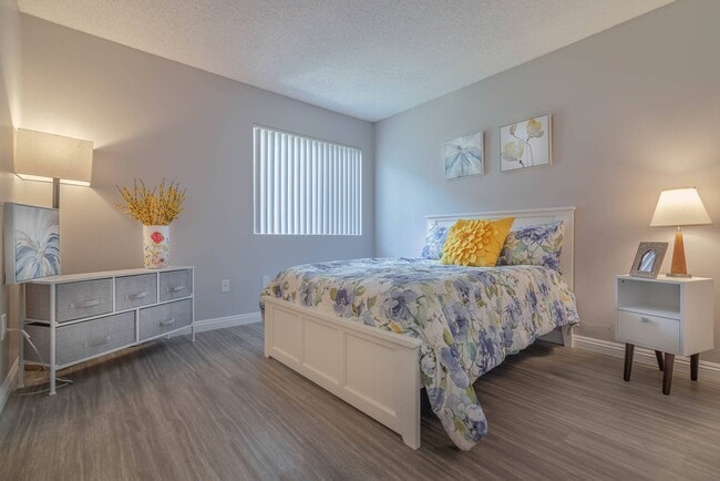 Sage Canyon Apartments in Temecula, CA - Building Photo - Building Photo