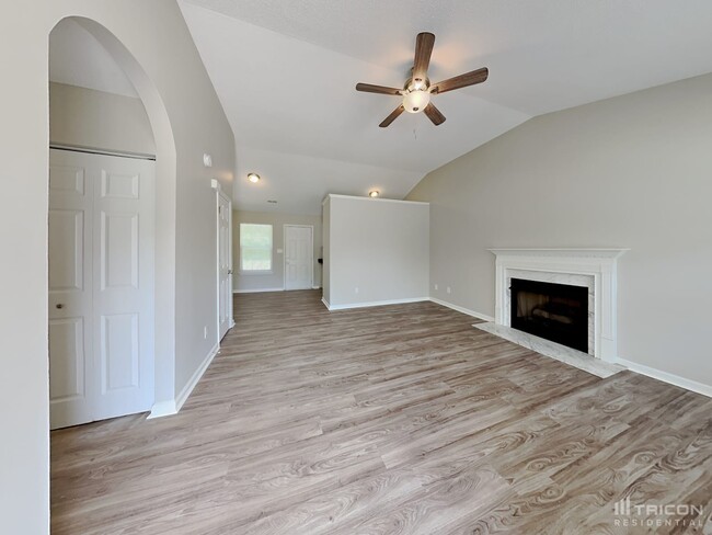 1134 Summit Hills Dr in Charlotte, NC - Building Photo - Building Photo