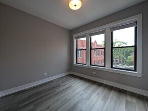 3902 N Janssen Ave, Unit 3 in Chicago, IL - Building Photo - Building Photo
