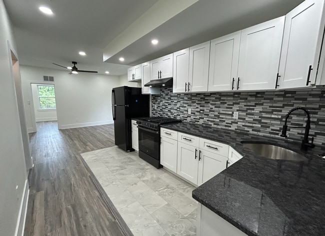 property at 1808 W Susquehanna Ave