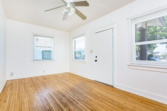3745-3747 Cherokee Ave in San Diego, CA - Building Photo - Building Photo