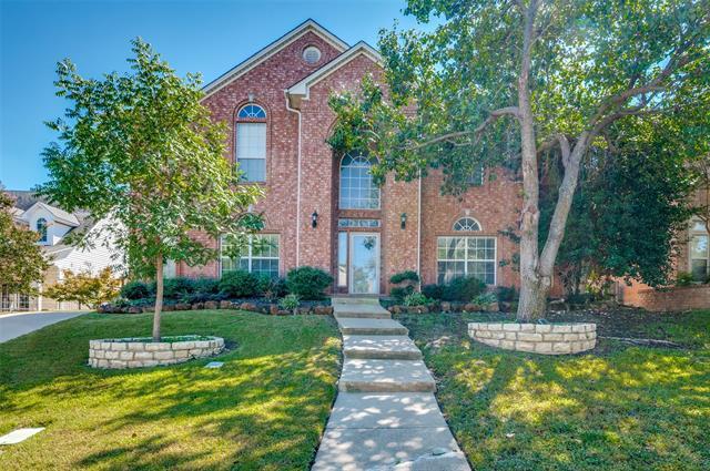 6433 Fianna Hills Dr in Fort Worth, TX - Foto de edificio