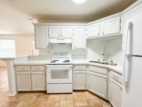 709 Sonesta Dr, Unit A in Harlingen, TX - Building Photo - Building Photo
