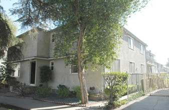 4614-4620 Los Feliz Blvd in Los Angeles, CA - Building Photo - Building Photo