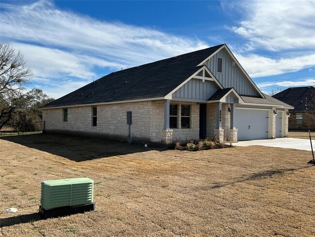 property at 120 Tom Kite Dr