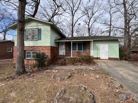 205 Sherman St in Warner Robins, GA - Building Photo