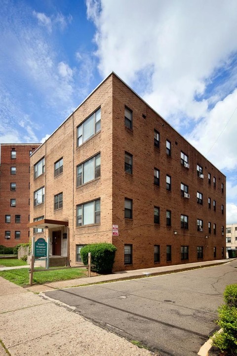 North Windsor Apartments in Pittsburgh, PA - Building Photo