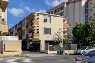 1317 Makiki St Apartments