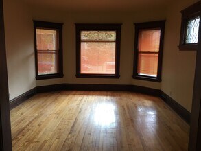 832 Jenifer St, Unit 1 in Madison, WI - Foto de edificio - Building Photo