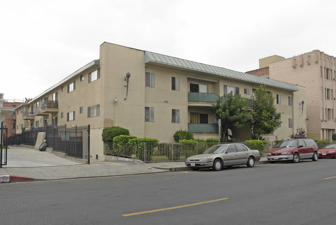 252 S Mariposa Ave in Los Angeles, CA - Foto de edificio