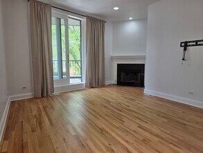 1229 N Campbell Ave in Chicago, IL - Building Photo - Building Photo