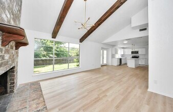 3223 Deer Valley Dr in Spring, TX - Building Photo - Building Photo