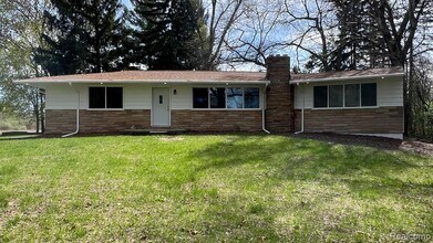 21080 24 Mile Rd in Macomb, MI - Building Photo - Building Photo