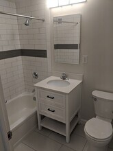 17 Lakeville Rd, Unit 7 in Boston, MA - Foto de edificio - Building Photo