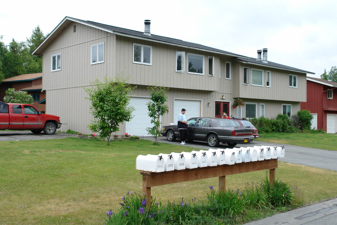 12641 Landmark St in Anchorage, AK - Building Photo