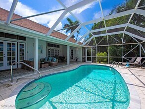 113 Palmetto Dunes Cir in Naples, FL - Building Photo - Building Photo