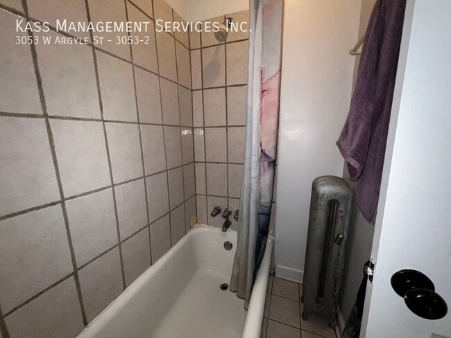 property at 3053 W Argyle St