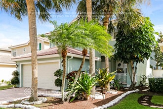 5138 Aurora Lake Cir in Greenacres, FL - Foto de edificio - Building Photo