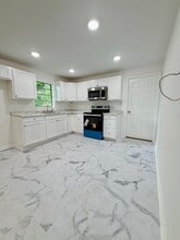 1712 Plant St in Texarkana, TX - Building Photo - Building Photo