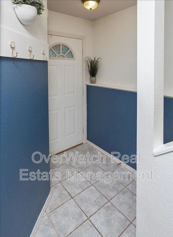 19527 Highland Ridge Dr in Anchorage, AK - Building Photo - Building Photo
