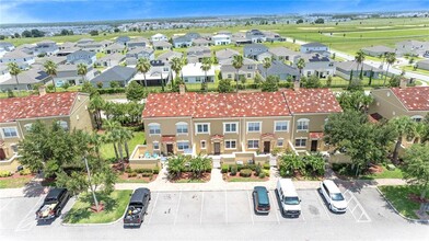 2634 Bella Vista Dr in Davenport, FL - Foto de edificio - Building Photo