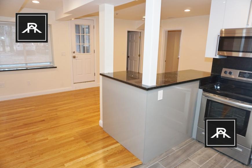 1803 Beacon St in Brookline, MA - Building Photo