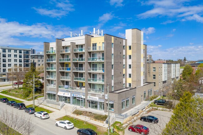 Sage III in Waterloo, ON - Building Photo - Building Photo
