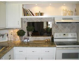 2901 Fiore Way in Delray Beach, FL - Building Photo