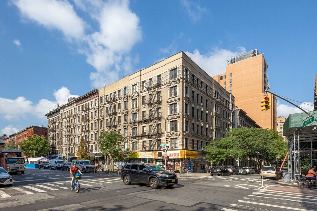 510 Amsterdam Ave in New York, NY - Building Photo