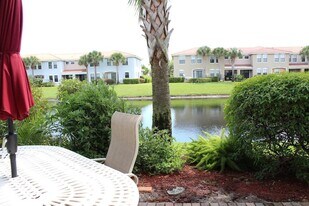 149 Gramercy Square Dr in Delray Beach, FL - Building Photo