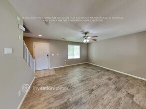 1465 Hummingbird Cir in Brighton, CO - Foto de edificio - Building Photo