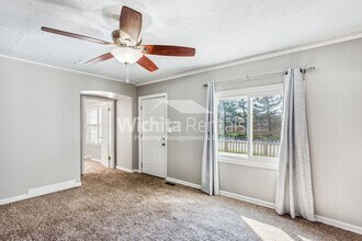 1755 S Sedgwick St in Wichita, KS - Building Photo - Building Photo