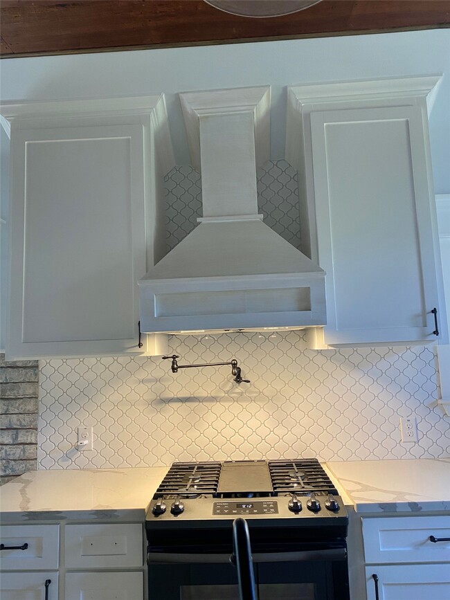 property at 1406 Edwards St