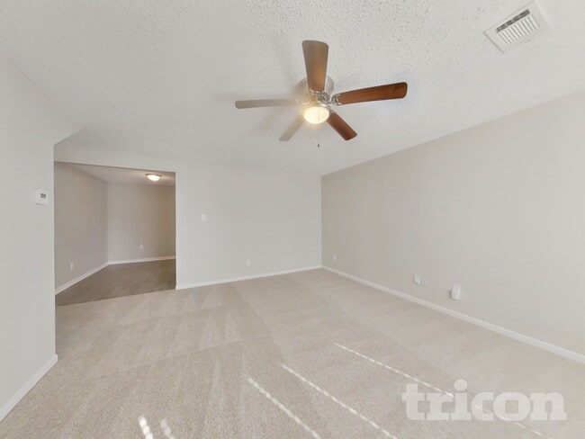 7740 Sign St in Missouri City, TX - Foto de edificio - Building Photo