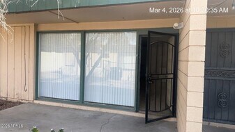 2026 W Cactus Rd in Phoenix, AZ - Building Photo