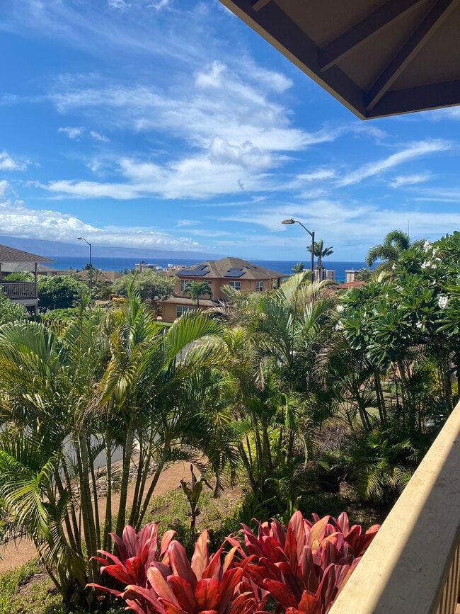 131 Kahana Makai Rd in Lahaina, HI - Foto de edificio - Building Photo