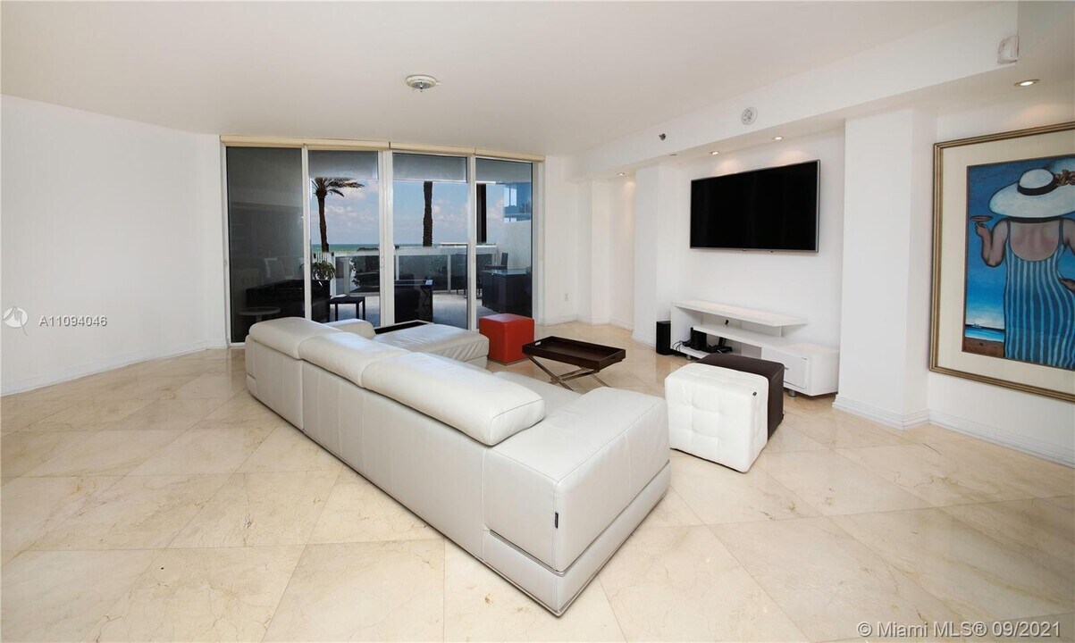 17201 Collins, Unit 504 in Sunny Isles Beach, FL - Building Photo